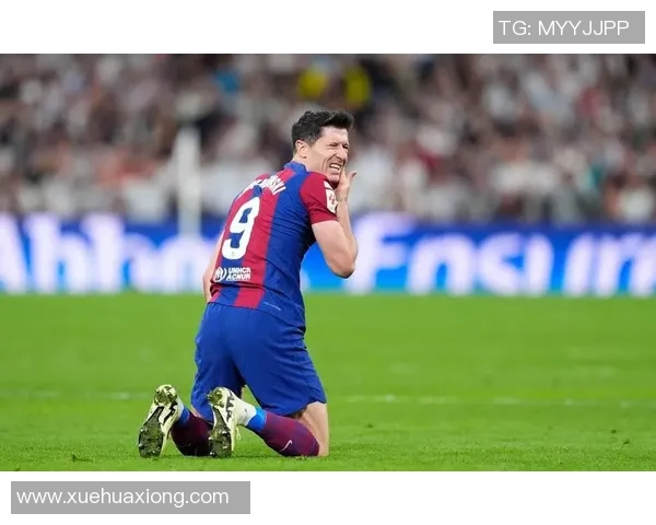 莱万状态火热欧冠赛场大放异彩射手榜领跑势不可挡 莱万状态火热欧冠赛场大放异彩射手榜领跑势不可挡