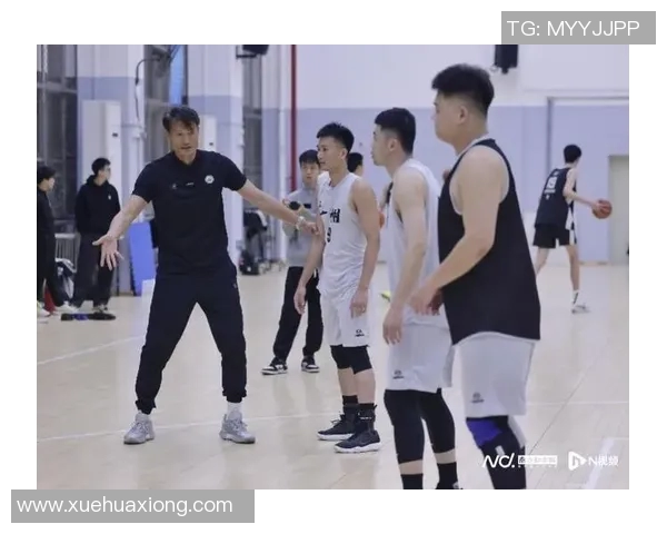 广州篮球队逆袭之路揭秘决战冠军赛的传奇故事与奋斗精神