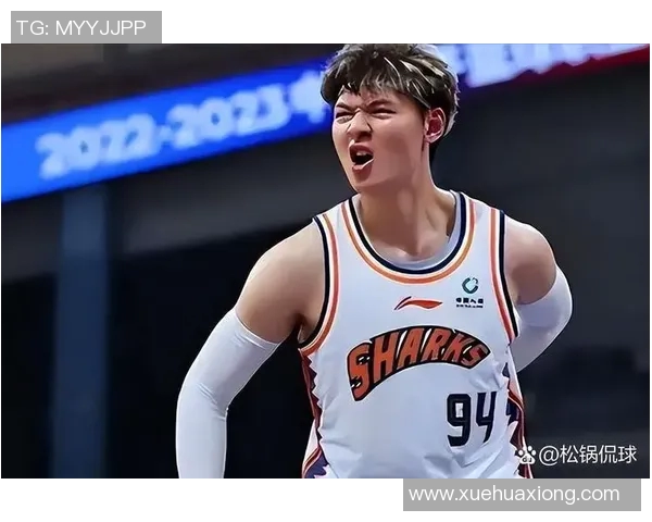 王哲林领衔中国男篮新一代崛起之路展现无限可能与希望 王哲林领衔中国男篮新一代崛起之路展现无限可能与希望