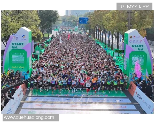 南京城市马拉松点评：攀岩队状态表现与赛事精彩瞬间分析